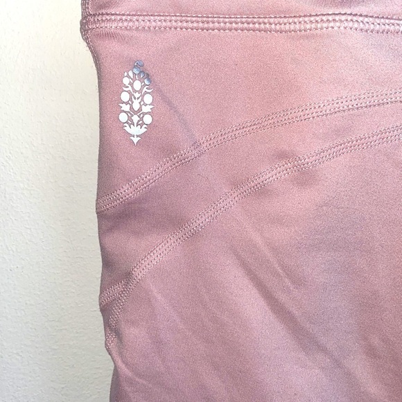 𝅺free PEOPLE MOVEMENT Hi Rise Biker Baby Short Raspberry - Picture 10 of 11